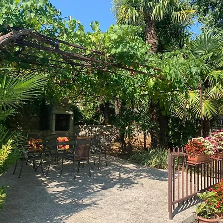 Vacation Home, Klaudia In Kraj, Near Opatija Feriehus Mošćenička Draga