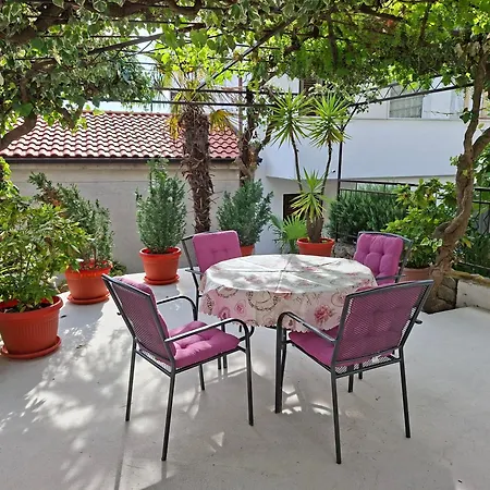 Prázdninový dům Vacation Home, Klaudia In Kraj, Near Opatija *
